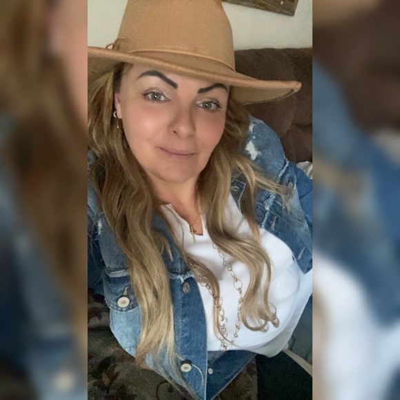 Hi my name is Tabitha - Picture 2 of 4